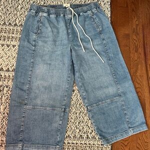 Anthropologie cropped barrel jeans with tie waist